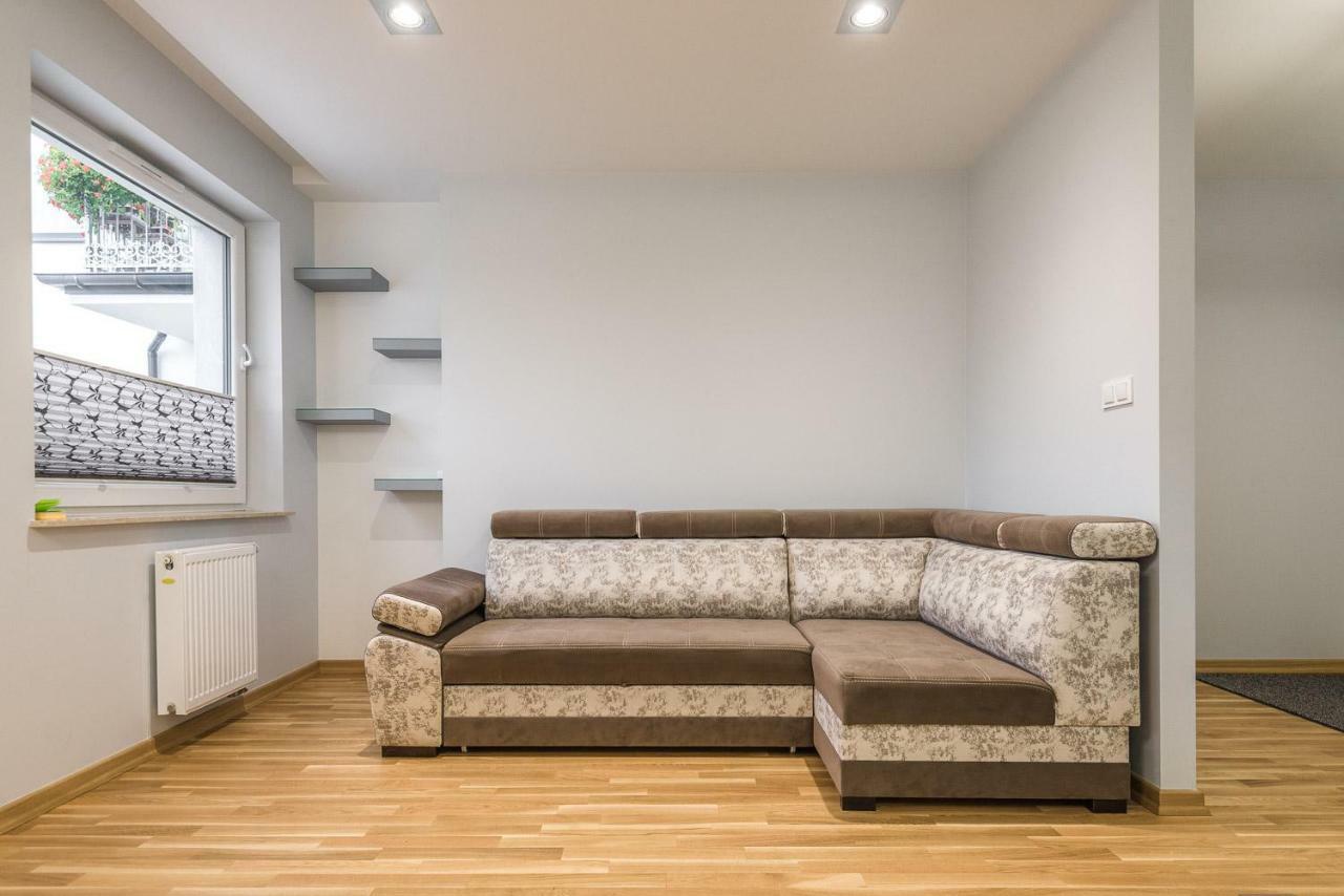 Apartament 48M W Centrum Grojca Grojec  Eksteriør bilde
