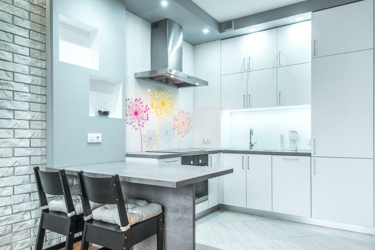 Apartament 48M W Centrum Grojca Grojec  Eksteriør bilde