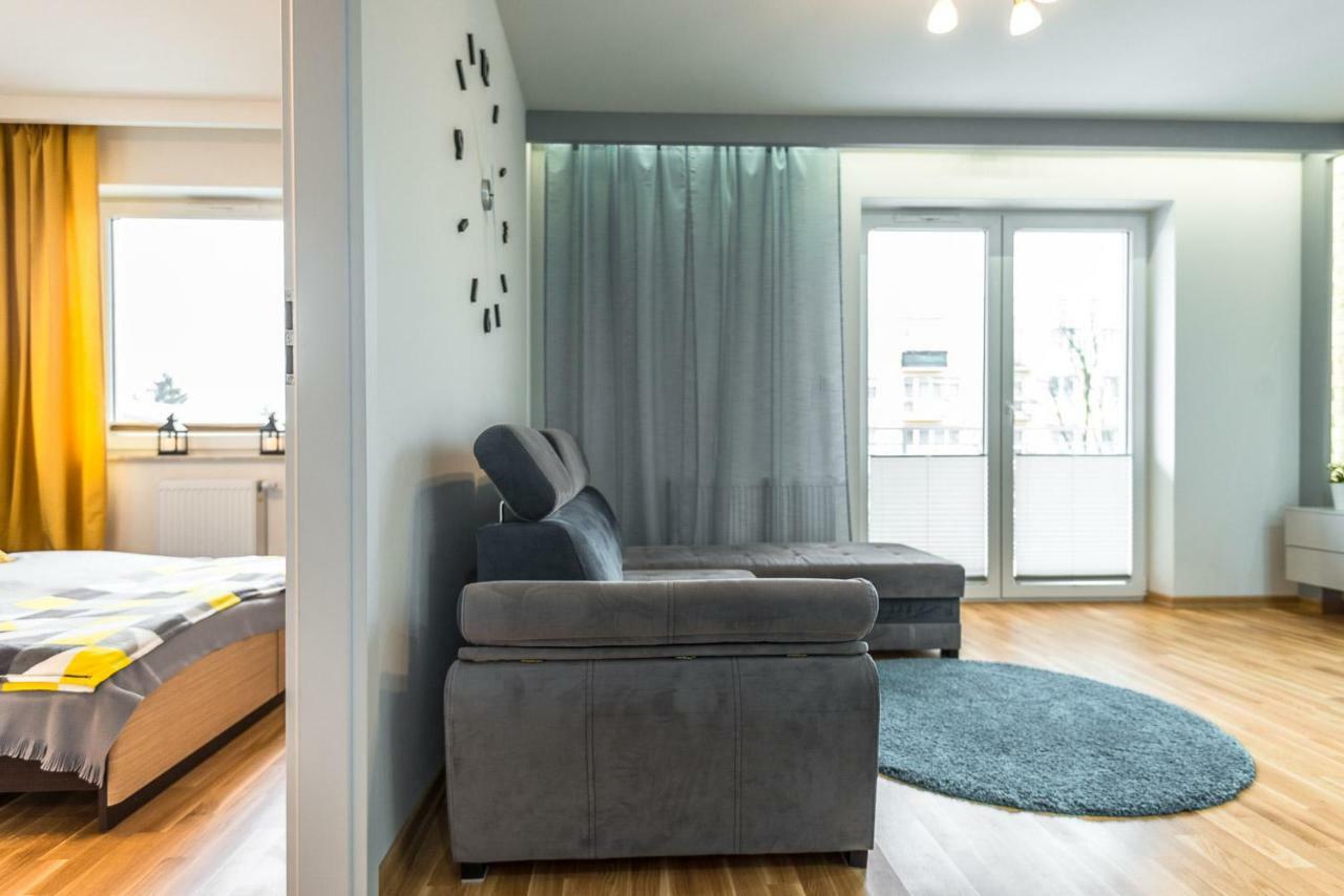 Apartament 48M W Centrum Grojca Grojec  Eksteriør bilde